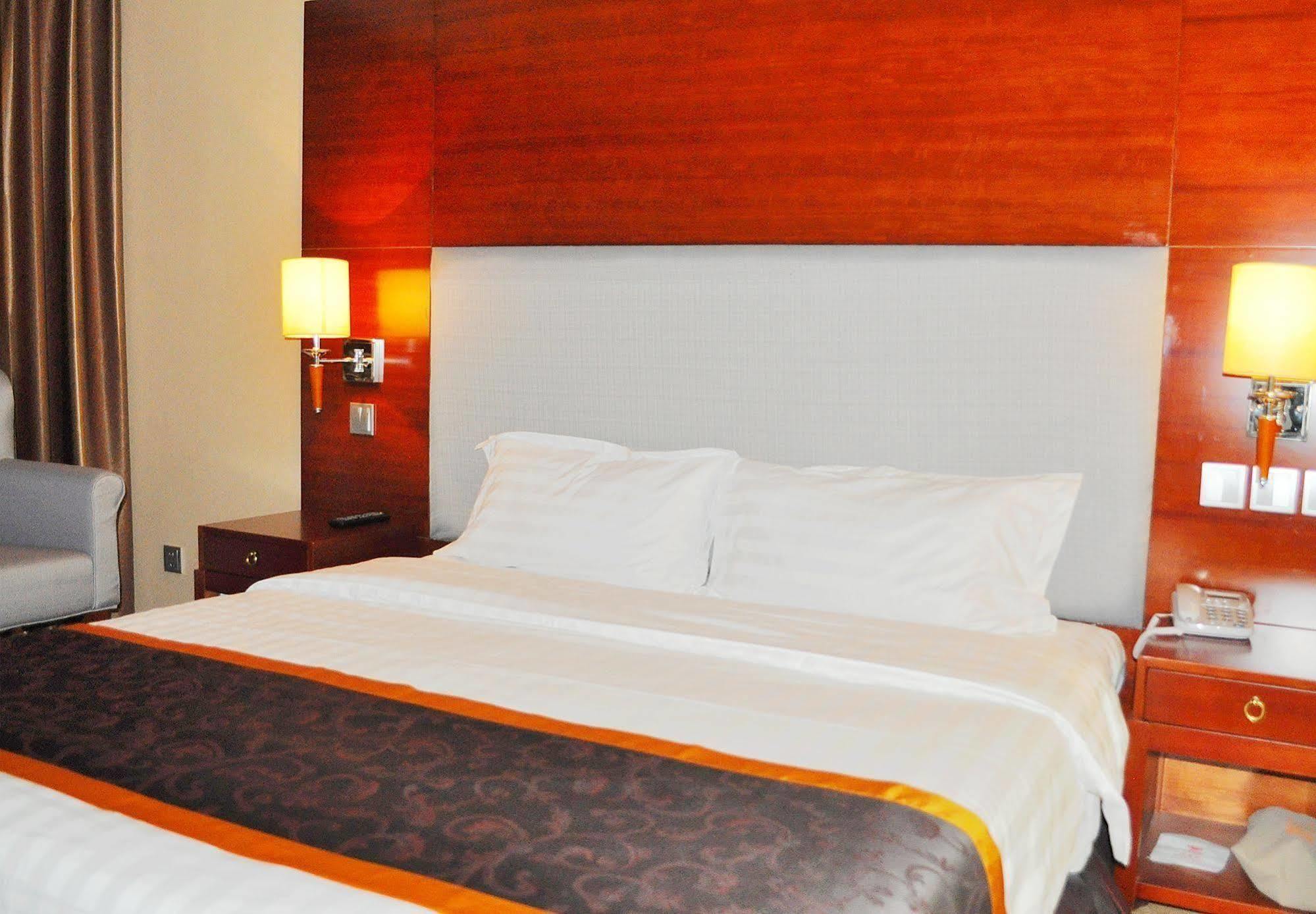 Changchun Ya Tai Hotel ภายนอก รูปภาพ